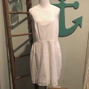 Beautiful Banana Republic White Eyelet dress